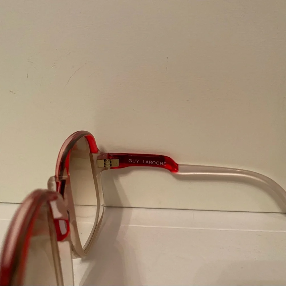 GUY LAROCHE SOLEIL SUNGLASSES SUNNIES PINK SILVER OVERSIZED FRAMES VINTAGE
